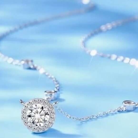 1 Ct Moissanite 925 Sterling Silver Clavicle Chain Necklace with Gift Box - Picture 1 of 8